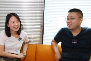 华体会中国人力资源教你面试技巧：简历上放什么照片好